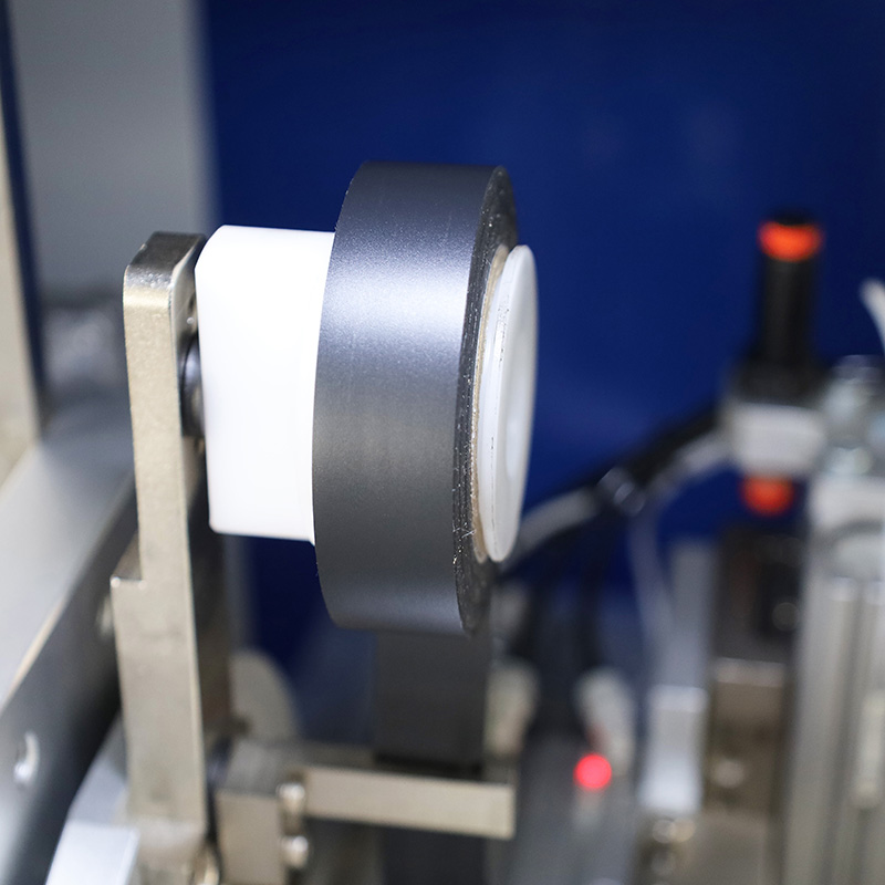 AT-BW5608膠帶纏繞切割一體機