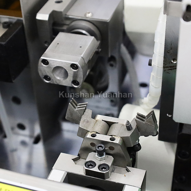 YH-DWZX01全自動單頭沾錫打端子機(jī)